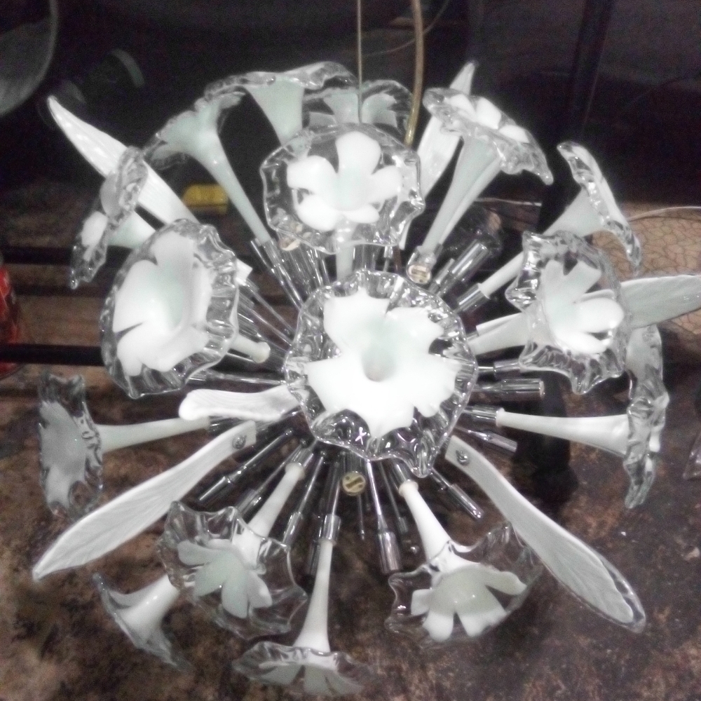 Pendant light fixture